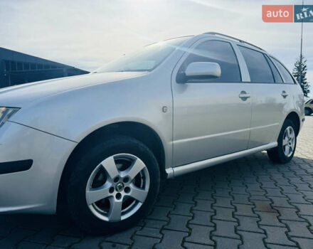 Сірий Шкода Фабія, об'ємом двигуна 1.39 л та пробігом 232 тис. км за 4100 $, фото 13 на Automoto.ua