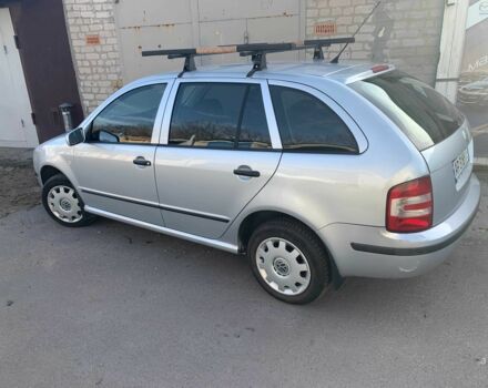 Серый Шкода Фабия, объемом двигателя 1.4 л и пробегом 253 тыс. км за 4900 $, фото 1 на Automoto.ua