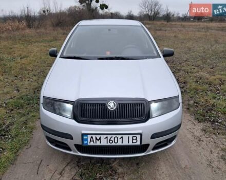 Серый Шкода Фабия, объемом двигателя 1.2 л и пробегом 220 тыс. км за 3999 $, фото 6 на Automoto.ua