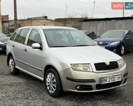 Сірий Шкода Фабія, об'ємом двигуна 1.42 л та пробігом 370 тис. км за 3300 $, фото 8 на Automoto.ua