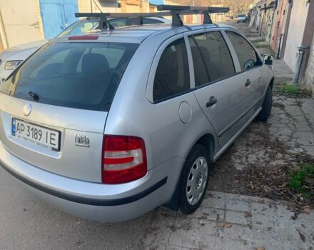 Серый Шкода Фабия, объемом двигателя 1.4 л и пробегом 253 тыс. км за 4900 $, фото 2 на Automoto.ua