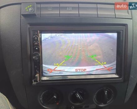 Серый Шкода Фабия, объемом двигателя 1.4 л и пробегом 280 тыс. км за 4300 $, фото 8 на Automoto.ua