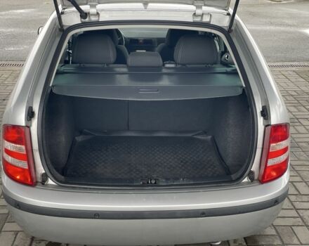 Серый Шкода Фабия, объемом двигателя 1.4 л и пробегом 231 тыс. км за 4500 $, фото 16 на Automoto.ua