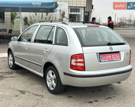 Серый Шкода Фабия, объемом двигателя 1.4 л и пробегом 217 тыс. км за 5499 $, фото 2 на Automoto.ua