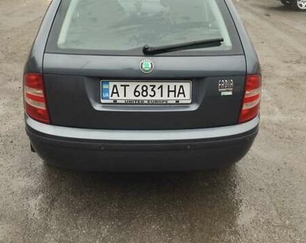 Серый Шкода Фабия, объемом двигателя 1.39 л и пробегом 194 тыс. км за 3850 $, фото 18 на Automoto.ua