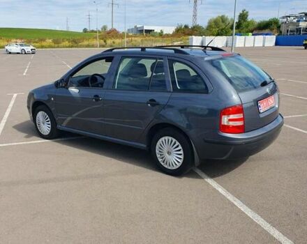 Серый Шкода Фабия, объемом двигателя 1.4 л и пробегом 200 тыс. км за 4900 $, фото 4 на Automoto.ua