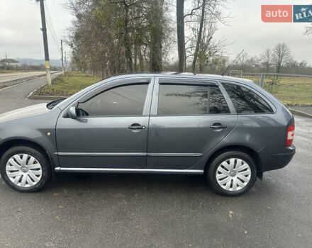 Серый Шкода Фабия, объемом двигателя 1.39 л и пробегом 180 тыс. км за 4350 $, фото 3 на Automoto.ua
