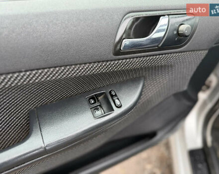 Сірий Шкода Фабія, об'ємом двигуна 1.42 л та пробігом 370 тис. км за 3300 $, фото 33 на Automoto.ua