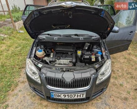 Шкода Фабия 2008 в Ровно на Automoto.ua Серый Шкода Фабия, объемом двигателя 1.39 л и пробегом 165 тыс. км за 6500 $, фото 10 на Automoto.ua