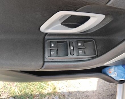 Серый Шкода Фабия, объемом двигателя 0 л и пробегом 220 тыс. км за 5500 $, фото 4 на Automoto.ua