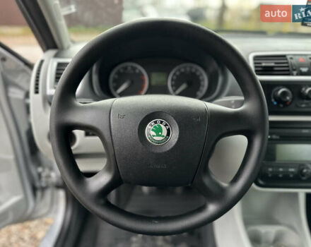 Сірий Шкода Фабія, об'ємом двигуна 1.39 л та пробігом 227 тис. км за 5500 $, фото 24 на Automoto.ua