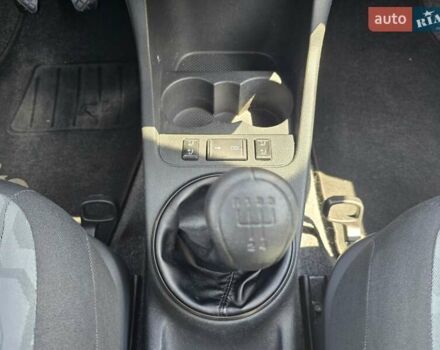 Серый Шкода Фабия, объемом двигателя 1.6 л и пробегом 215 тыс. км за 5599 $, фото 40 на Automoto.ua