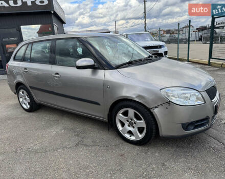 Серый Шкода Фабия, объемом двигателя 1.2 л и пробегом 162 тыс. км за 3990 $, фото 5 на Automoto.ua