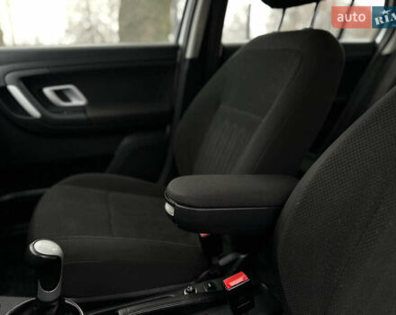 Серый Шкода Фабия, объемом двигателя 1.39 л и пробегом 224 тыс. км за 5800 $, фото 23 на Automoto.ua