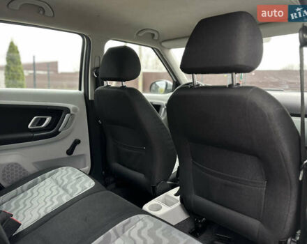 Сірий Шкода Фабія, об'ємом двигуна 1.39 л та пробігом 227 тис. км за 5500 $, фото 35 на Automoto.ua