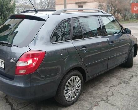Серый Шкода Фабия, объемом двигателя 1.39 л и пробегом 232 тыс. км за 6500 $, фото 4 на Automoto.ua