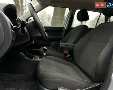 Серый Шкода Фабия, объемом двигателя 1.39 л и пробегом 224 тыс. км за 5800 $, фото 22 на Automoto.ua