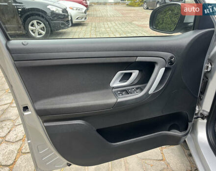 Сірий Шкода Фабія, об'ємом двигуна 1.6 л та пробігом 211 тис. км за 5500 $, фото 9 на Automoto.ua