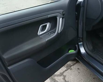 Серый Шкода Фабия, объемом двигателя 1.39 л и пробегом 232 тыс. км за 6500 $, фото 14 на Automoto.ua