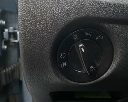 Серый Шкода Фабия, объемом двигателя 1.4 л и пробегом 395 тыс. км за 4200 $, фото 11 на Automoto.ua