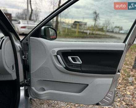 Сірий Шкода Фабія, об'ємом двигуна 1.39 л та пробігом 227 тис. км за 5500 $, фото 41 на Automoto.ua