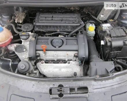 Серый Шкода Фабия, объемом двигателя 1.6 л и пробегом 180 тыс. км за 5700 $, фото 13 на Automoto.ua