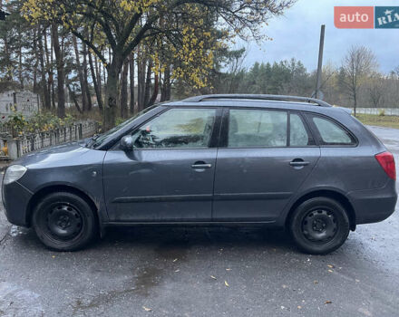 Сірий Шкода Фабія, об'ємом двигуна 1.39 л та пробігом 148 тис. км за 6200 $, фото 3 на Automoto.ua