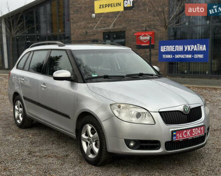 Серый Шкода Фабия, объемом двигателя 1.39 л и пробегом 224 тыс. км за 5800 $, фото 3 на Automoto.ua