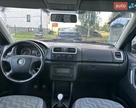 Серый Шкода Фабия, объемом двигателя 1.39 л и пробегом 246 тыс. км за 5400 $, фото 17 на Automoto.ua