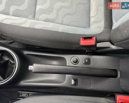 Сірий Шкода Фабія, об'ємом двигуна 1.6 л та пробігом 195 тис. км за 6500 $, фото 28 на Automoto.ua