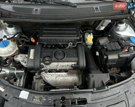 Сірий Шкода Фабія, об'ємом двигуна 1.39 л та пробігом 227 тис. км за 5500 $, фото 50 на Automoto.ua