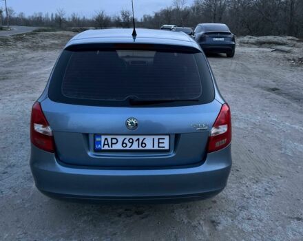 Серый Шкода Фабия, объемом двигателя 1.4 л и пробегом 201 тыс. км за 4500 $, фото 5 на Automoto.ua