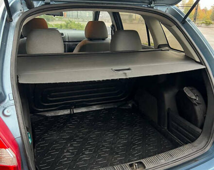 Серый Шкода Фабия, объемом двигателя 1.39 л и пробегом 274 тыс. км за 4700 $, фото 11 на Automoto.ua