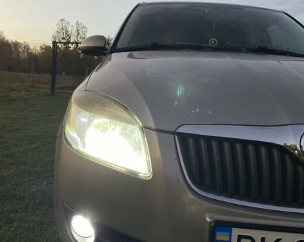 Серый Шкода Фабия, объемом двигателя 1.4 л и пробегом 310 тыс. км за 4200 $, фото 27 на Automoto.ua