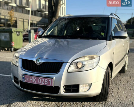 Серый Шкода Фабия, объемом двигателя 1.6 л и пробегом 210 тыс. км за 5599 $, фото 3 на Automoto.ua