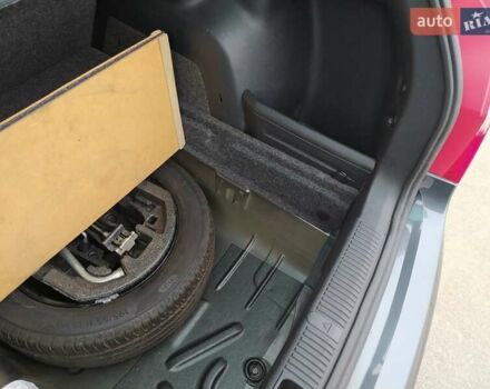 Серый Шкода Фабия, объемом двигателя 1.39 л и пробегом 232 тыс. км за 6500 $, фото 28 на Automoto.ua