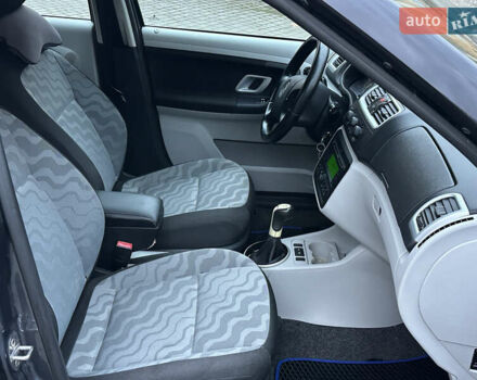 Сірий Шкода Фабія, об'ємом двигуна 1.2 л та пробігом 232 тис. км за 4200 $, фото 15 на Automoto.ua