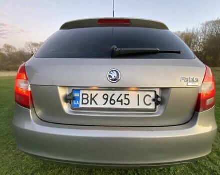 Серый Шкода Фабия, объемом двигателя 1.4 л и пробегом 310 тыс. км за 4200 $, фото 24 на Automoto.ua