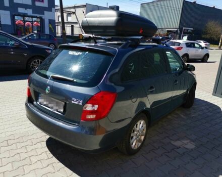 Серый Шкода Фабия, объемом двигателя 1.6 л и пробегом 222 тыс. км за 5600 $, фото 2 на Automoto.ua