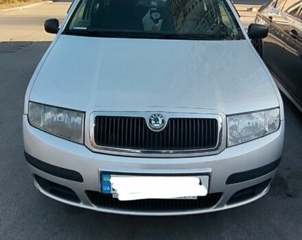 Серый Шкода Фабия, объемом двигателя 0 л и пробегом 297 тыс. км за 4000 $, фото 4 на Automoto.ua