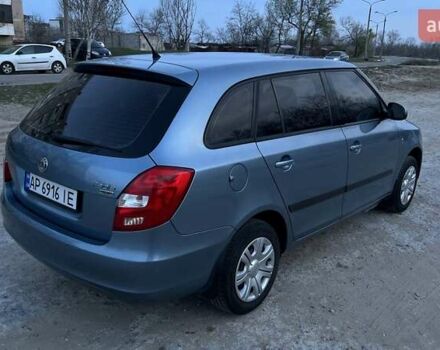 Серый Шкода Фабия, объемом двигателя 1.39 л и пробегом 201 тыс. км за 4500 $, фото 4 на Automoto.ua