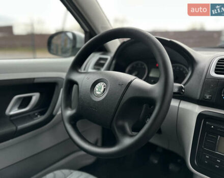 Сірий Шкода Фабія, об'ємом двигуна 1.39 л та пробігом 227 тис. км за 5500 $, фото 47 на Automoto.ua