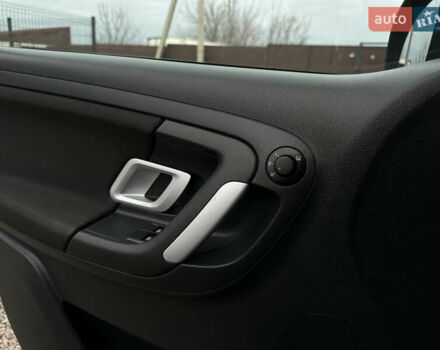 Серый Шкода Фабия, объемом двигателя 1.39 л и пробегом 224 тыс. км за 5800 $, фото 19 на Automoto.ua