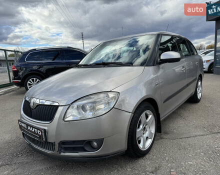 Серый Шкода Фабия, объемом двигателя 1.2 л и пробегом 162 тыс. км за 3990 $, фото 1 на Automoto.ua