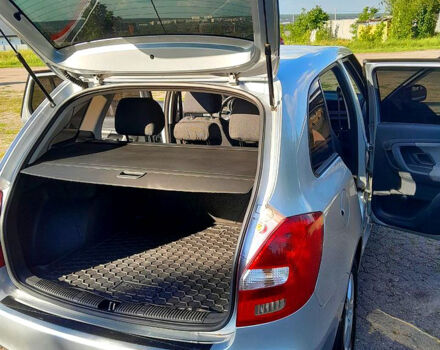 Сірий Шкода Фабія, об'ємом двигуна 1.2 л та пробігом 230 тис. км за 4500 $, фото 3 на Automoto.ua