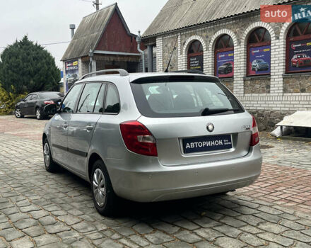 Сірий Шкода Фабія, об'ємом двигуна 1.6 л та пробігом 211 тис. км за 5500 $, фото 4 на Automoto.ua