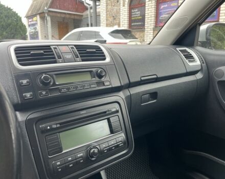 Серый Шкода Фабия, объемом двигателя 1.6 л и пробегом 211 тыс. км за 6800 $, фото 14 на Automoto.ua