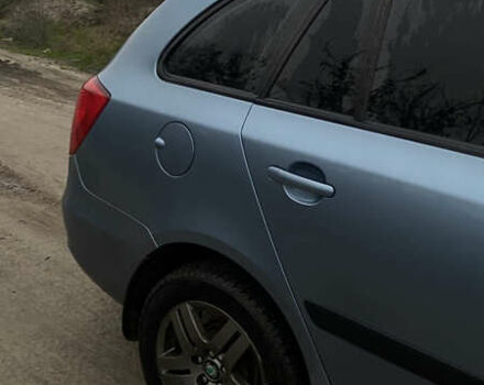 Серый Шкода Фабия, объемом двигателя 1.4 л и пробегом 395 тыс. км за 4200 $, фото 6 на Automoto.ua