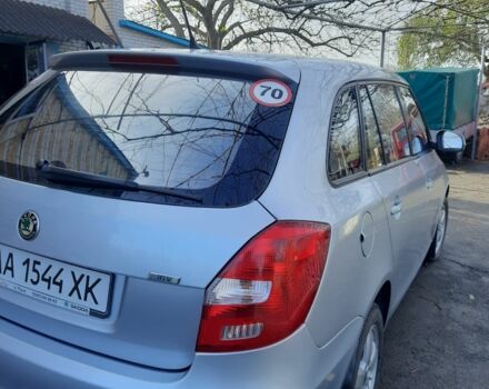 Серый Шкода Фабия, объемом двигателя 1.4 л и пробегом 208 тыс. км за 5500 $, фото 2 на Automoto.ua