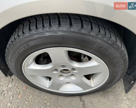 Серый Шкода Фабия, объемом двигателя 1.2 л и пробегом 162 тыс. км за 3990 $, фото 12 на Automoto.ua